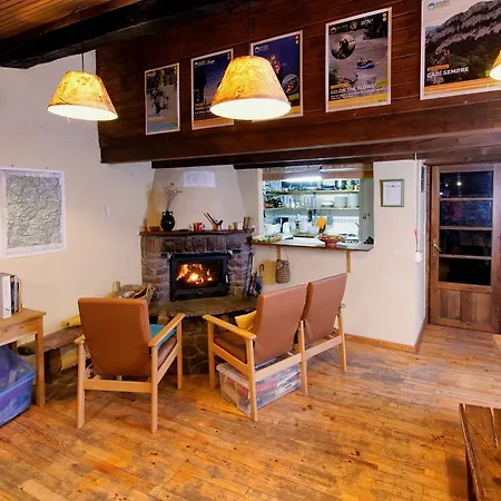 Hostel Refugi Rural Vall De Siarb *