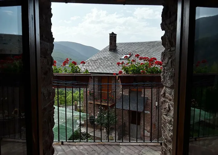 Refugi Rural Vall De Siarb אכסניה
